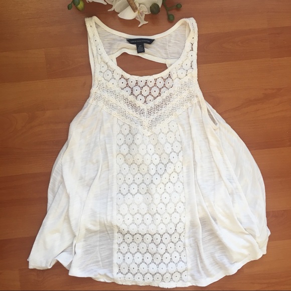 American Eagle Outfitters Tops - American Eagle flowy boho white tank w/ crochet